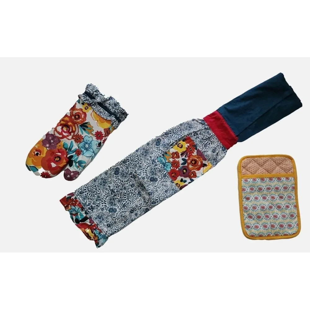 Pioneer Woman 3-Piece Kitchen Set Flea Market Pattern-Apron, Oven Mitt Potholder